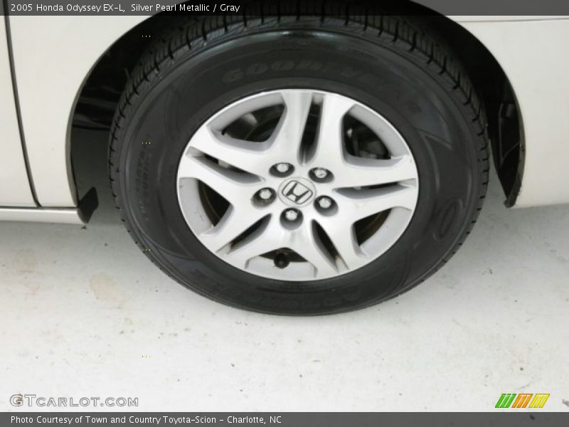 Silver Pearl Metallic / Gray 2005 Honda Odyssey EX-L