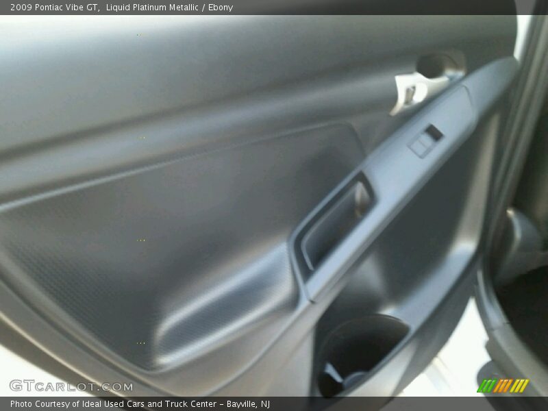 Liquid Platinum Metallic / Ebony 2009 Pontiac Vibe GT