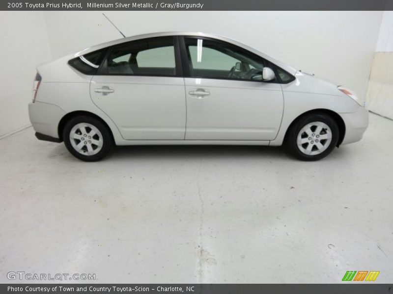 Millenium Silver Metallic / Gray/Burgundy 2005 Toyota Prius Hybrid