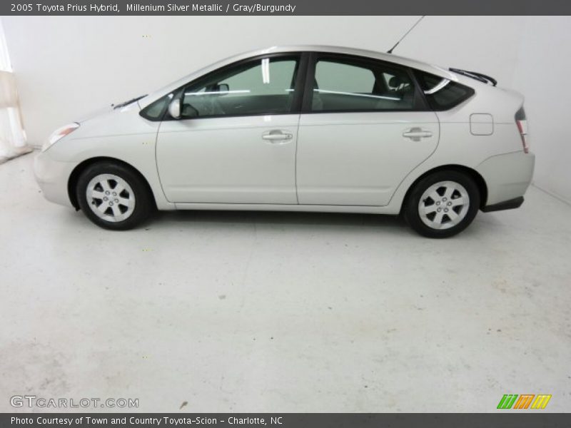 Millenium Silver Metallic / Gray/Burgundy 2005 Toyota Prius Hybrid