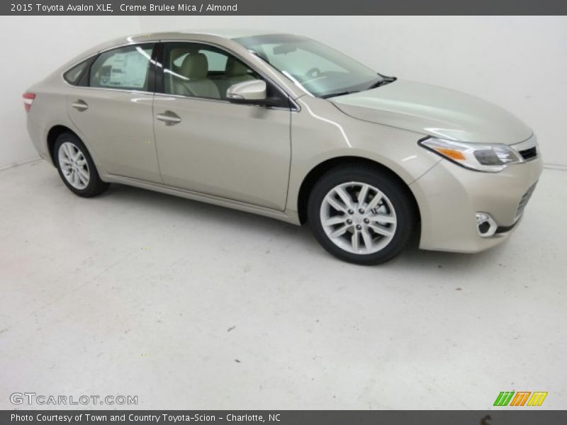 Creme Brulee Mica / Almond 2015 Toyota Avalon XLE