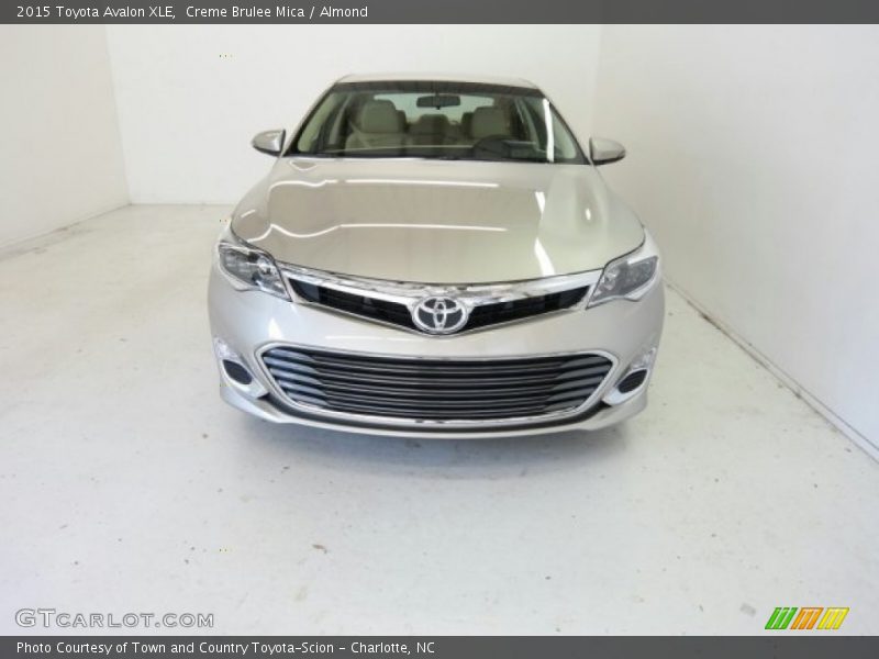 Creme Brulee Mica / Almond 2015 Toyota Avalon XLE