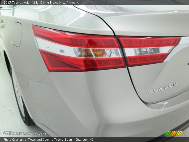 Creme Brulee Mica / Almond 2015 Toyota Avalon XLE