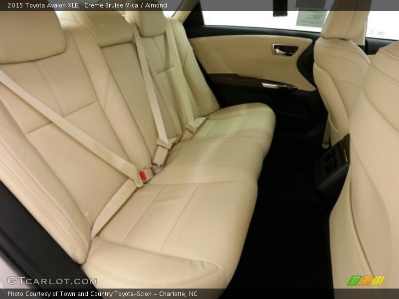 Creme Brulee Mica / Almond 2015 Toyota Avalon XLE