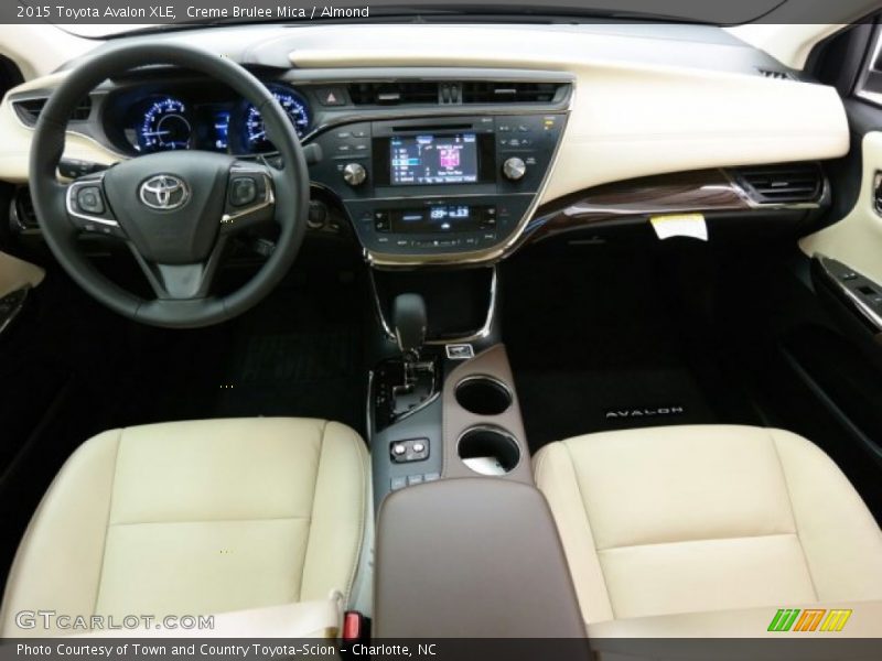Creme Brulee Mica / Almond 2015 Toyota Avalon XLE