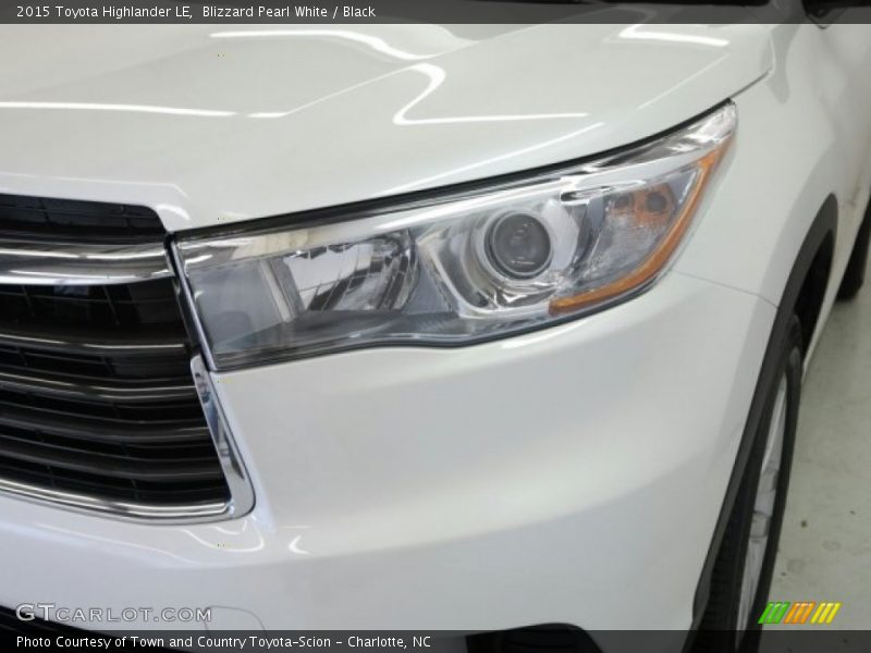 Blizzard Pearl White / Black 2015 Toyota Highlander LE