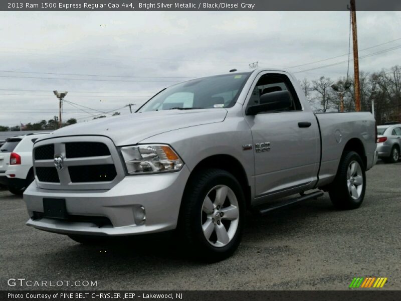 Front 3/4 View of 2013 1500 Express Regular Cab 4x4