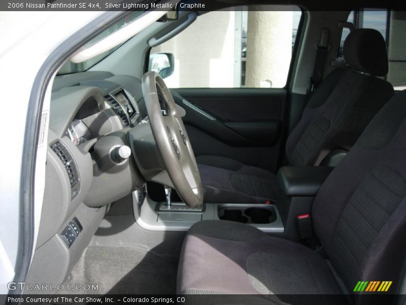 Silver Lightning Metallic / Graphite 2006 Nissan Pathfinder SE 4x4