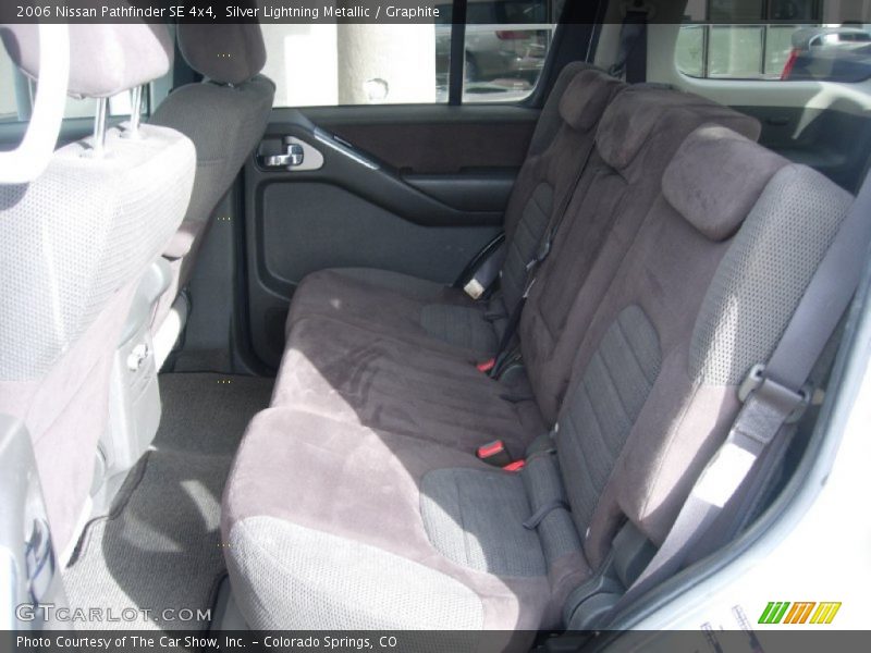 Silver Lightning Metallic / Graphite 2006 Nissan Pathfinder SE 4x4