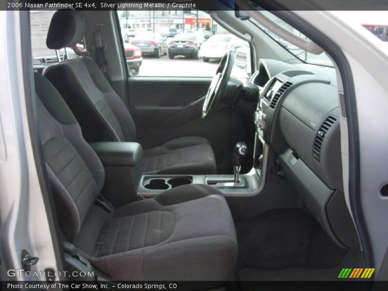 Silver Lightning Metallic / Graphite 2006 Nissan Pathfinder SE 4x4