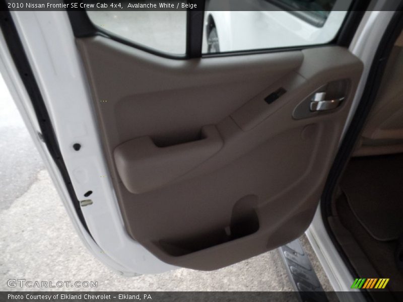 Avalanche White / Beige 2010 Nissan Frontier SE Crew Cab 4x4