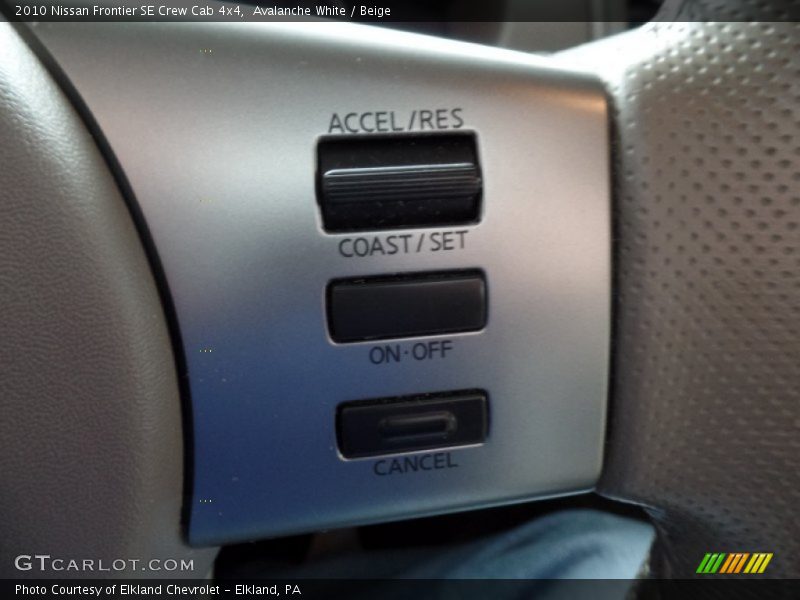 Avalanche White / Beige 2010 Nissan Frontier SE Crew Cab 4x4