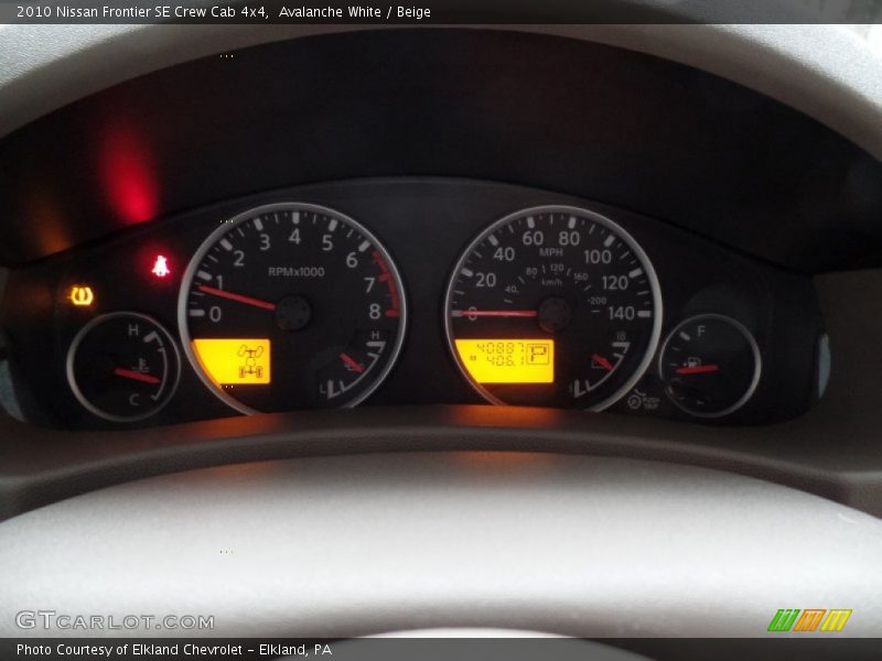 Avalanche White / Beige 2010 Nissan Frontier SE Crew Cab 4x4