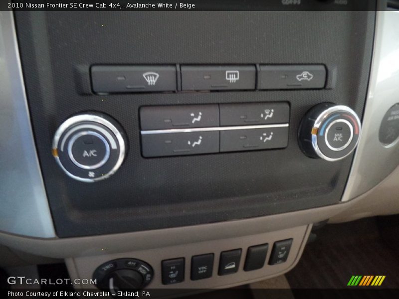 Avalanche White / Beige 2010 Nissan Frontier SE Crew Cab 4x4