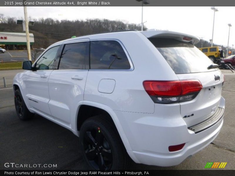 Bright White / Black 2015 Jeep Grand Cherokee Altitude 4x4