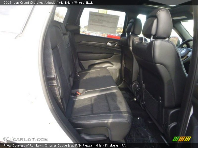 Bright White / Black 2015 Jeep Grand Cherokee Altitude 4x4