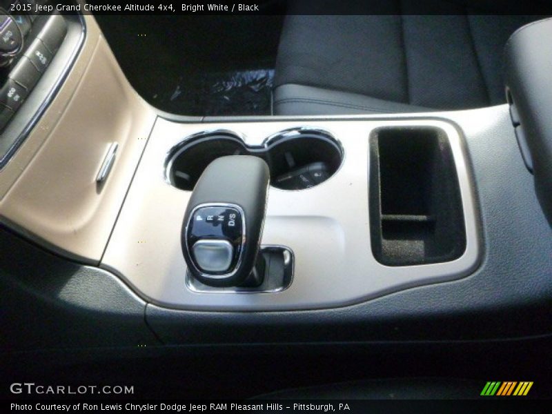 Bright White / Black 2015 Jeep Grand Cherokee Altitude 4x4