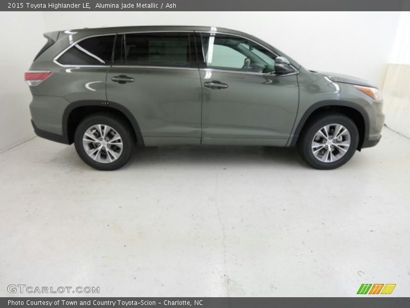  2015 Highlander LE Alumina Jade Metallic