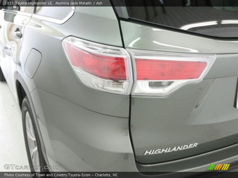 Alumina Jade Metallic / Ash 2015 Toyota Highlander LE