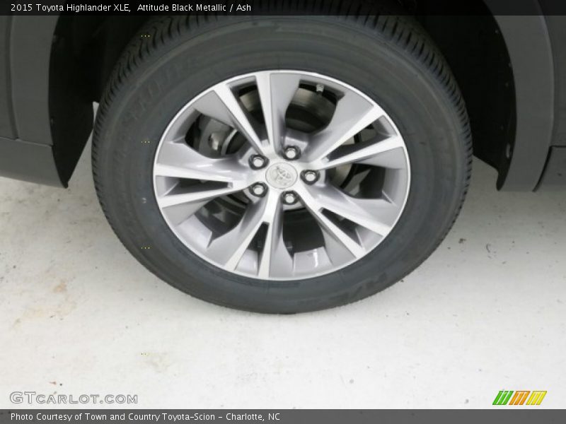 Attitude Black Metallic / Ash 2015 Toyota Highlander XLE
