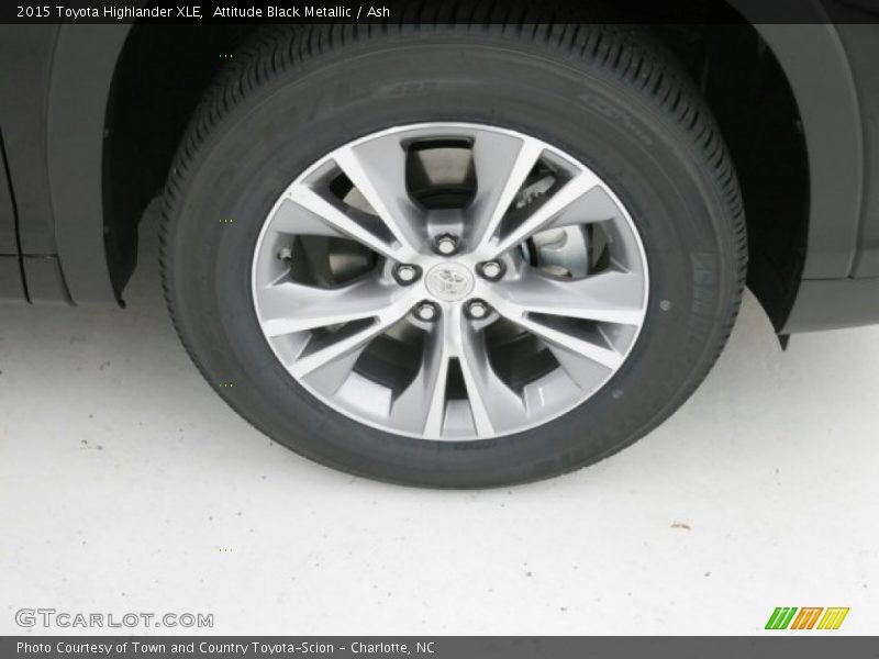 Attitude Black Metallic / Ash 2015 Toyota Highlander XLE