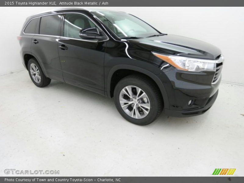 Attitude Black Metallic / Ash 2015 Toyota Highlander XLE
