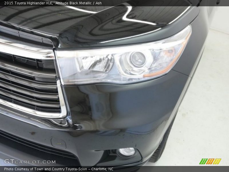 Attitude Black Metallic / Ash 2015 Toyota Highlander XLE