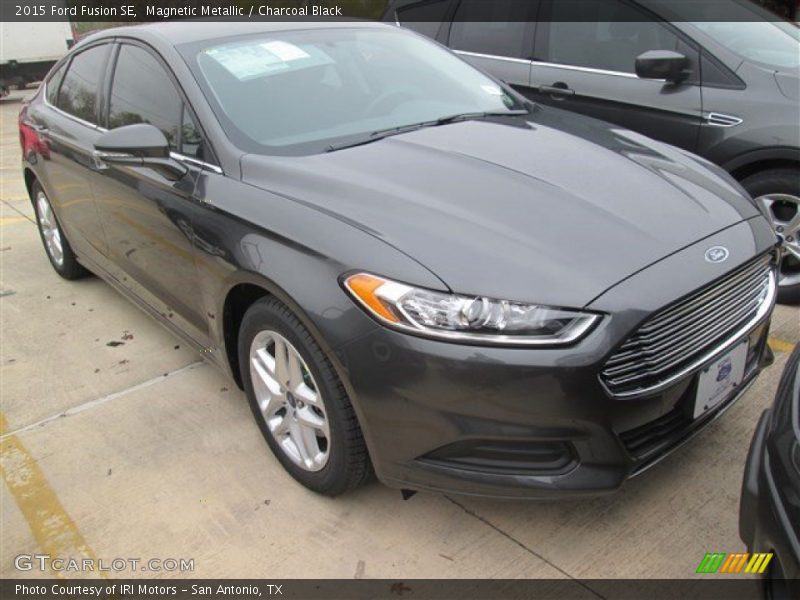 Magnetic Metallic / Charcoal Black 2015 Ford Fusion SE