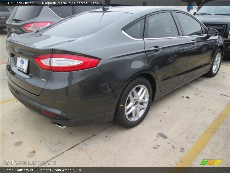 Magnetic Metallic / Charcoal Black 2015 Ford Fusion SE