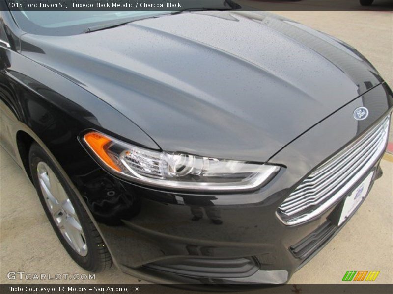 Tuxedo Black Metallic / Charcoal Black 2015 Ford Fusion SE
