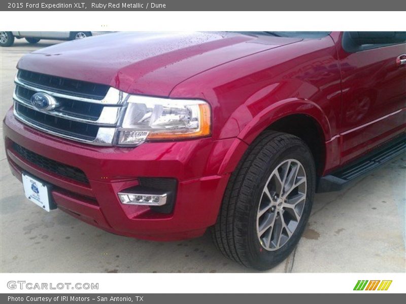 Ruby Red Metallic / Dune 2015 Ford Expedition XLT
