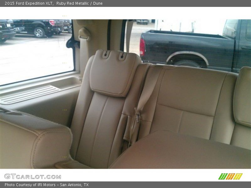 Ruby Red Metallic / Dune 2015 Ford Expedition XLT