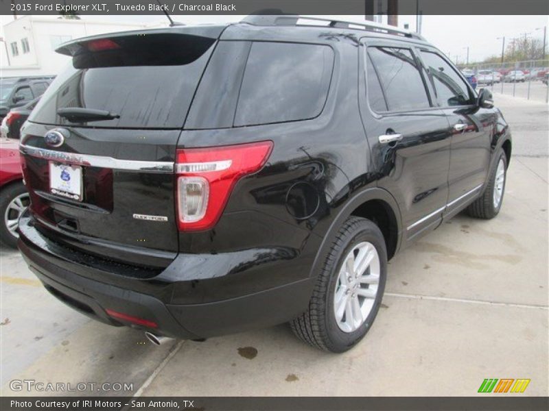 Tuxedo Black / Charcoal Black 2015 Ford Explorer XLT