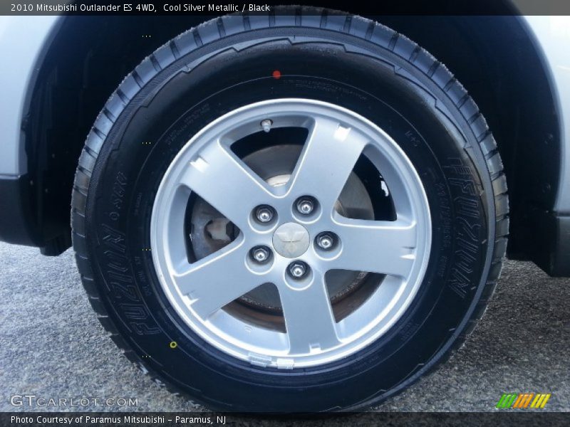Cool Silver Metallic / Black 2010 Mitsubishi Outlander ES 4WD