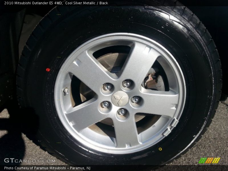 Cool Silver Metallic / Black 2010 Mitsubishi Outlander ES 4WD