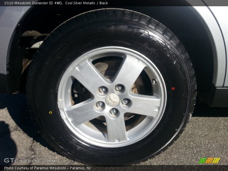 Cool Silver Metallic / Black 2010 Mitsubishi Outlander ES 4WD