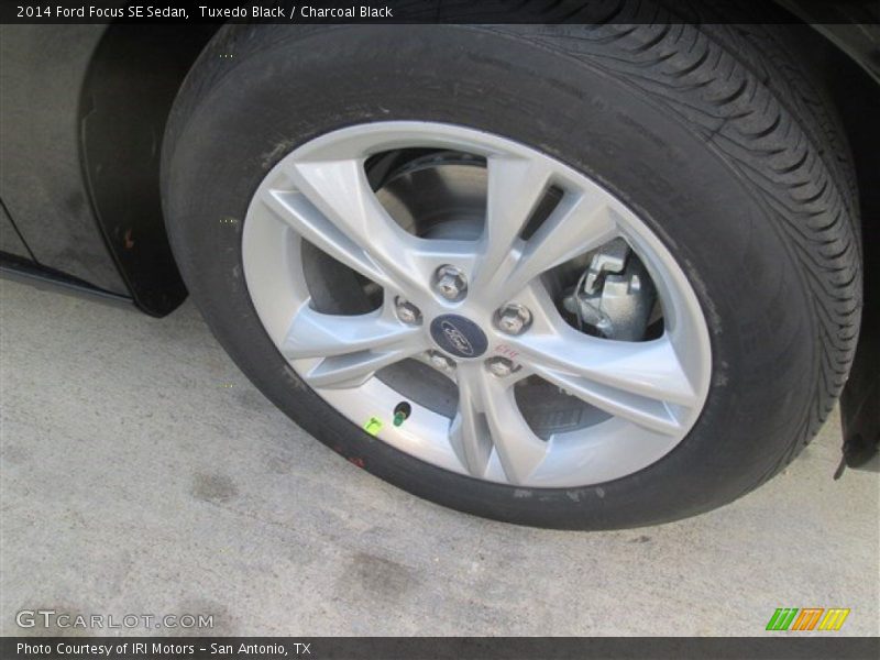 Tuxedo Black / Charcoal Black 2014 Ford Focus SE Sedan