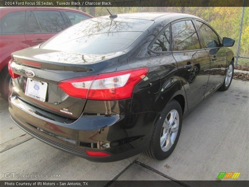 Tuxedo Black / Charcoal Black 2014 Ford Focus SE Sedan