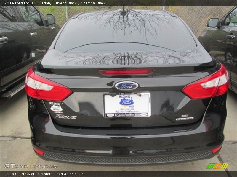 Tuxedo Black / Charcoal Black 2014 Ford Focus SE Sedan