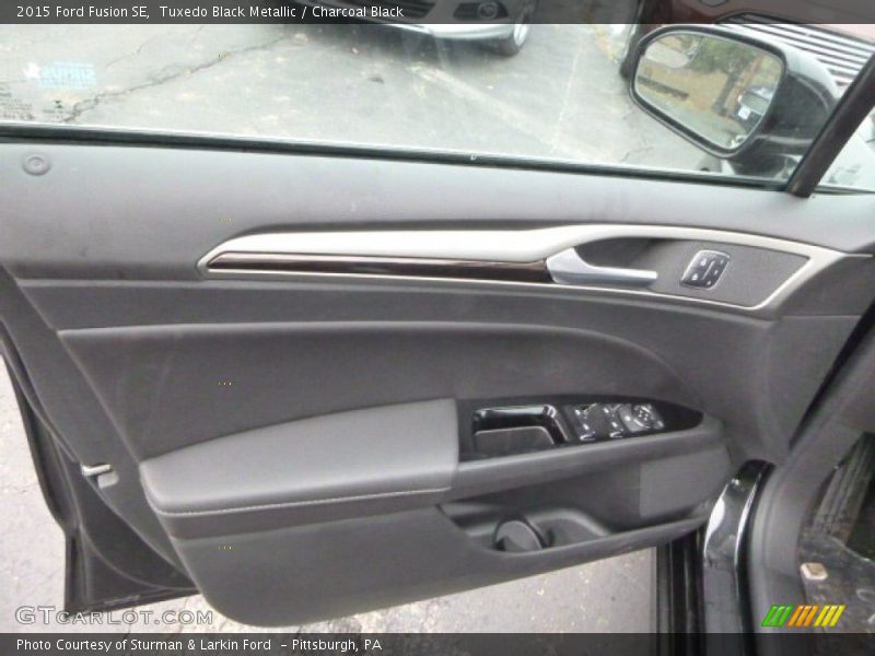 Tuxedo Black Metallic / Charcoal Black 2015 Ford Fusion SE