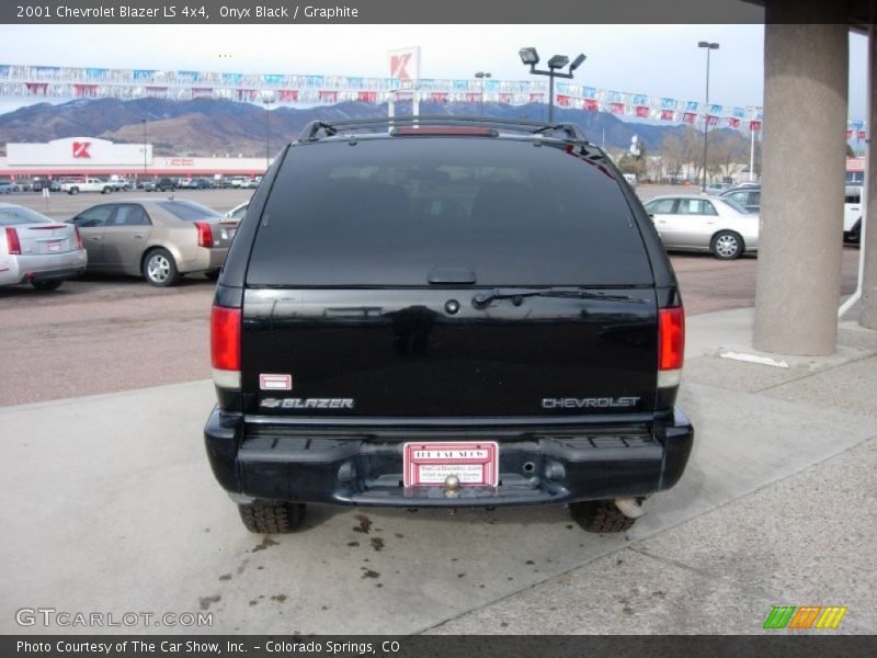 Onyx Black / Graphite 2001 Chevrolet Blazer LS 4x4