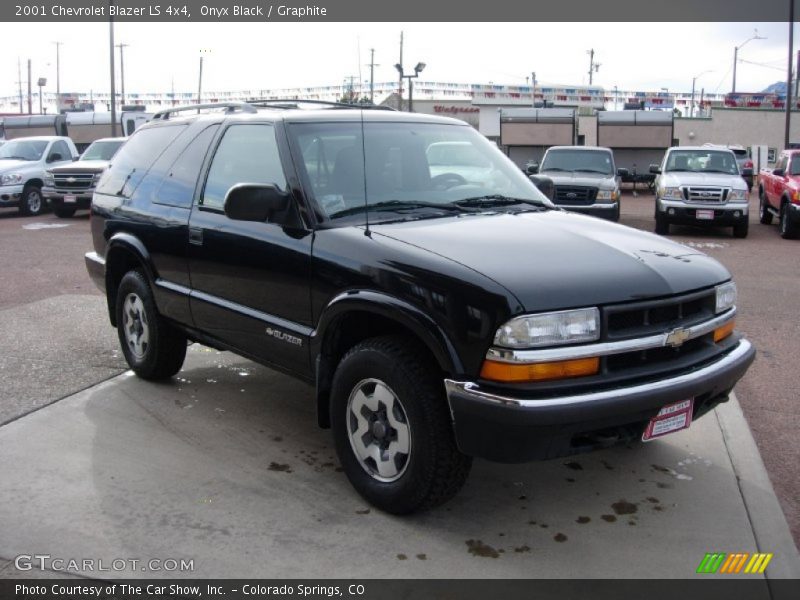 Onyx Black / Graphite 2001 Chevrolet Blazer LS 4x4