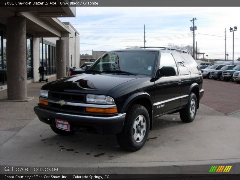 Onyx Black / Graphite 2001 Chevrolet Blazer LS 4x4