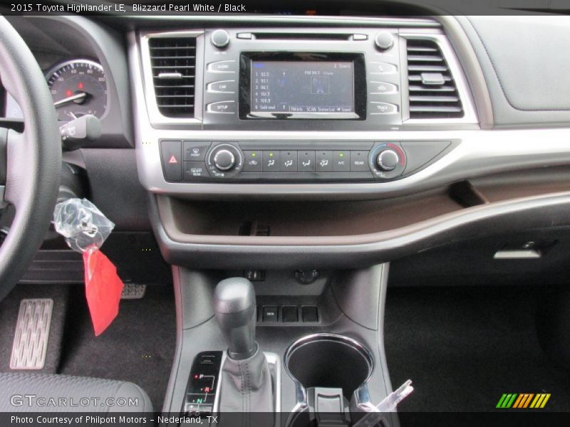 Blizzard Pearl White / Black 2015 Toyota Highlander LE