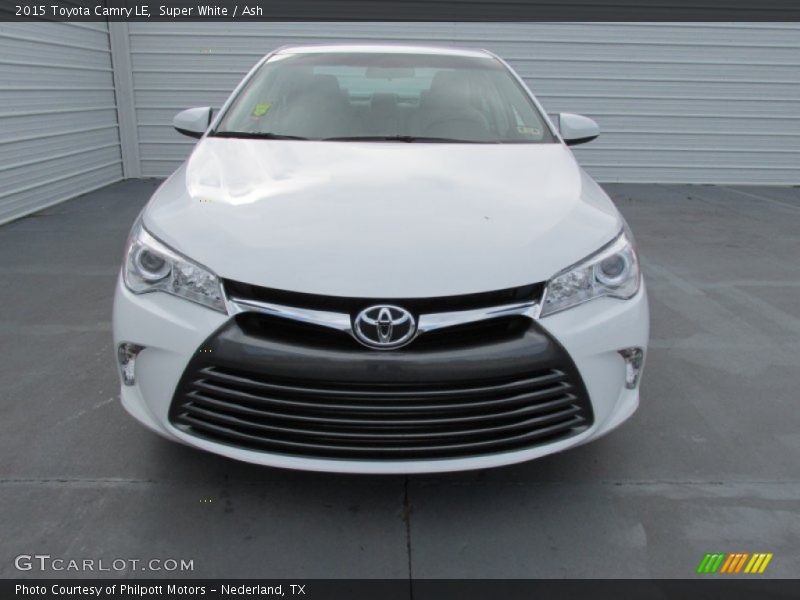 Super White / Ash 2015 Toyota Camry LE