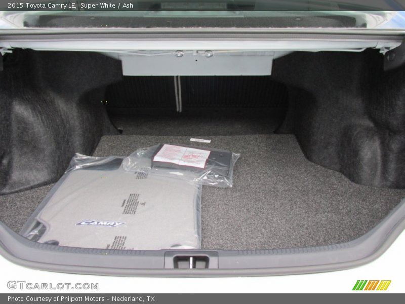 Super White / Ash 2015 Toyota Camry LE