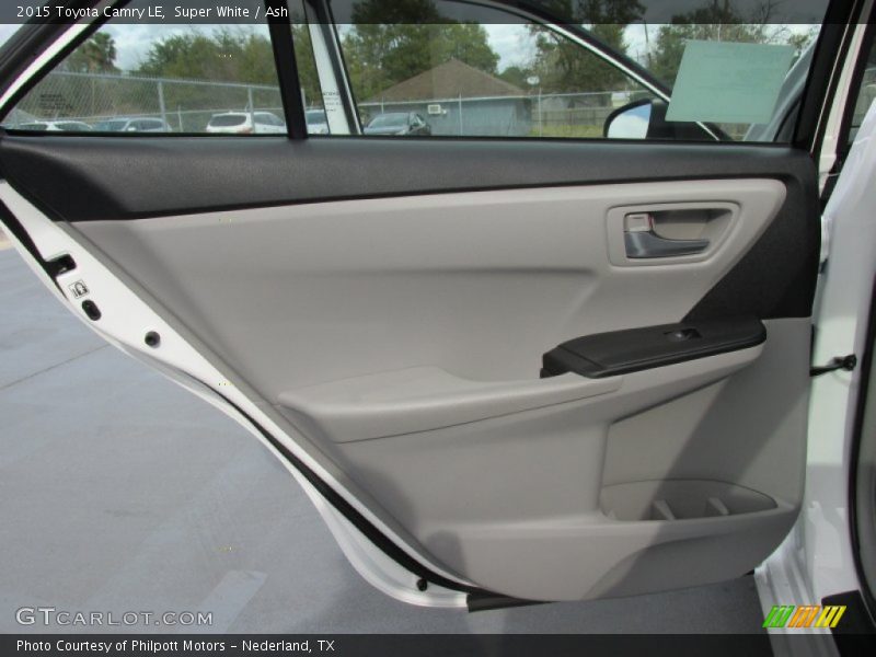 Super White / Ash 2015 Toyota Camry LE