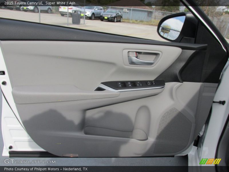 Super White / Ash 2015 Toyota Camry LE