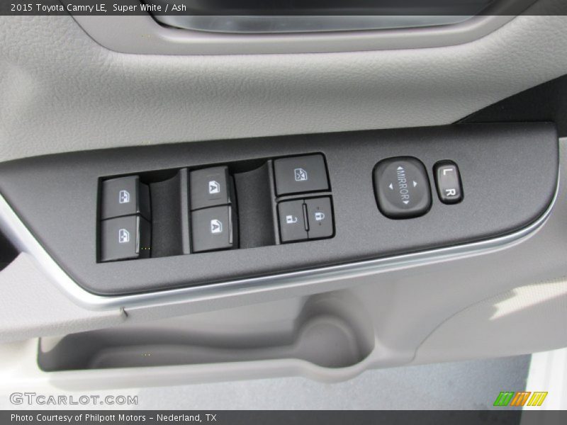 Super White / Ash 2015 Toyota Camry LE