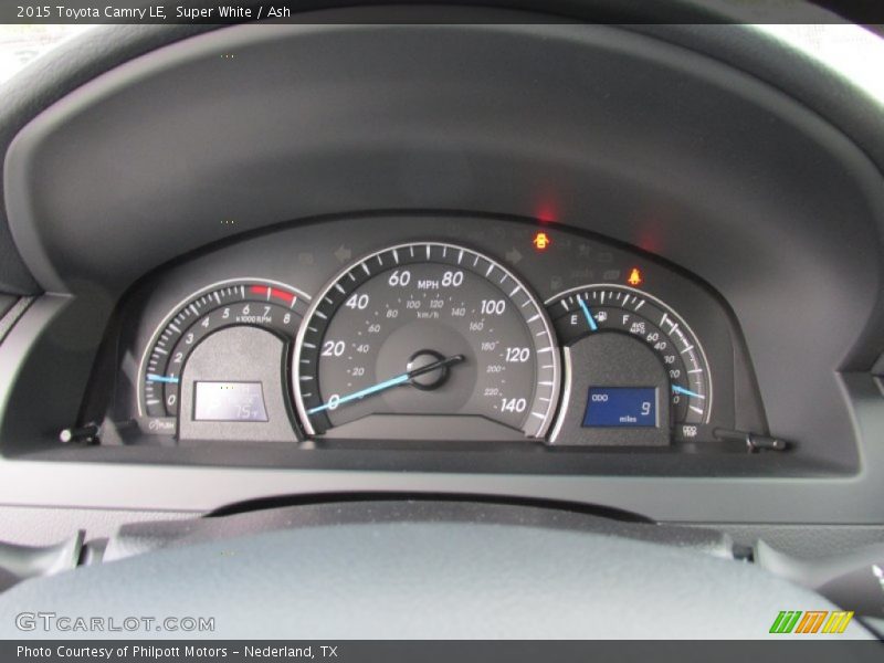 Super White / Ash 2015 Toyota Camry LE